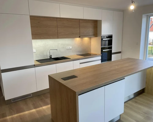 344803867_1348263715757689_7502911750771170697_n