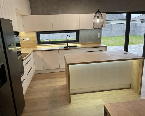 344916994_947011139673210_6633613310807473543_n